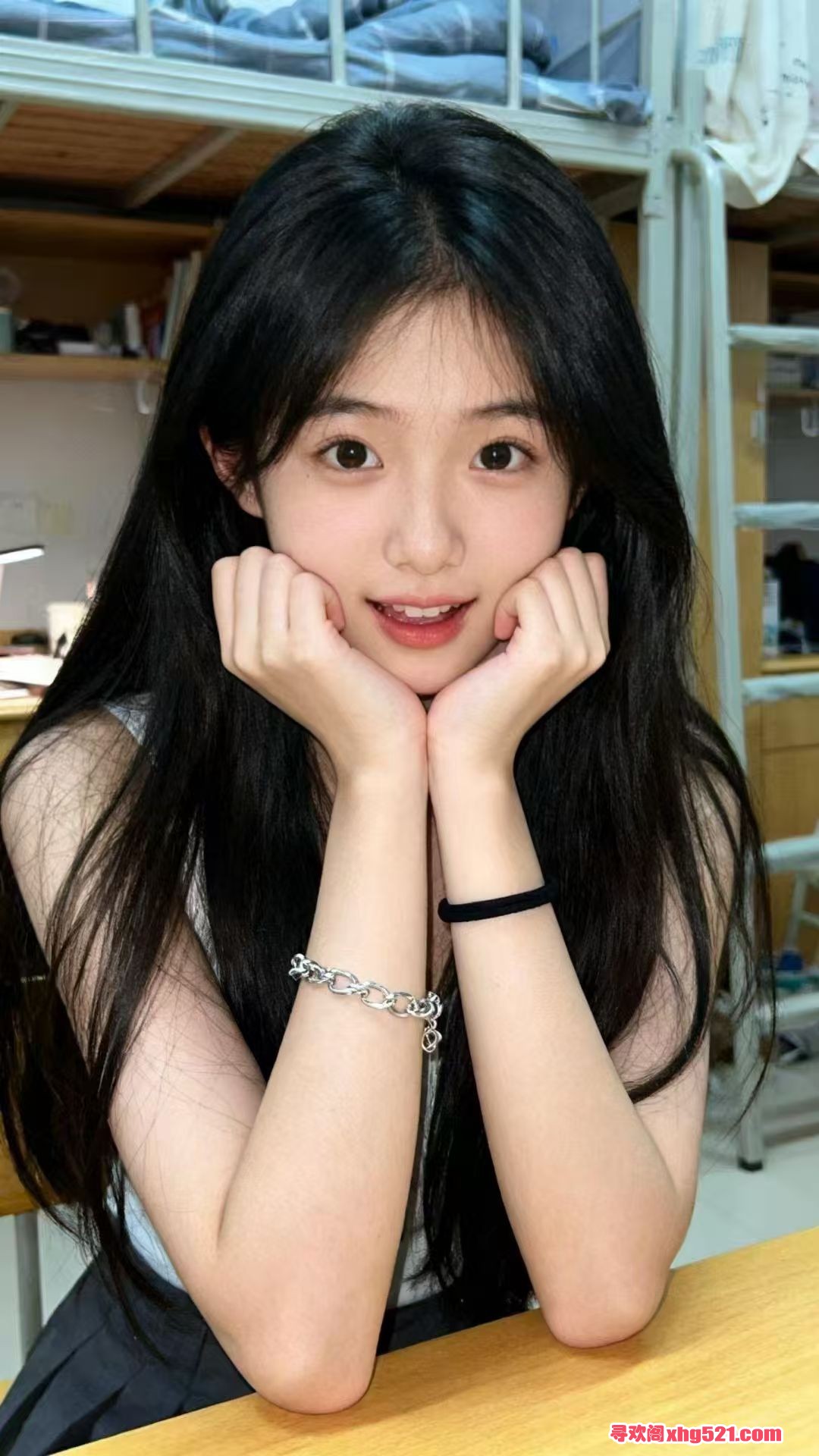 165609dd7c9pyijbled92e.jpg