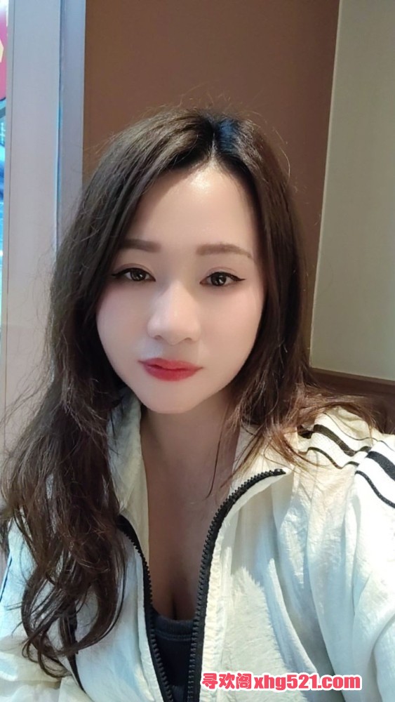 172536f8occe6fff5inlip.jpeg