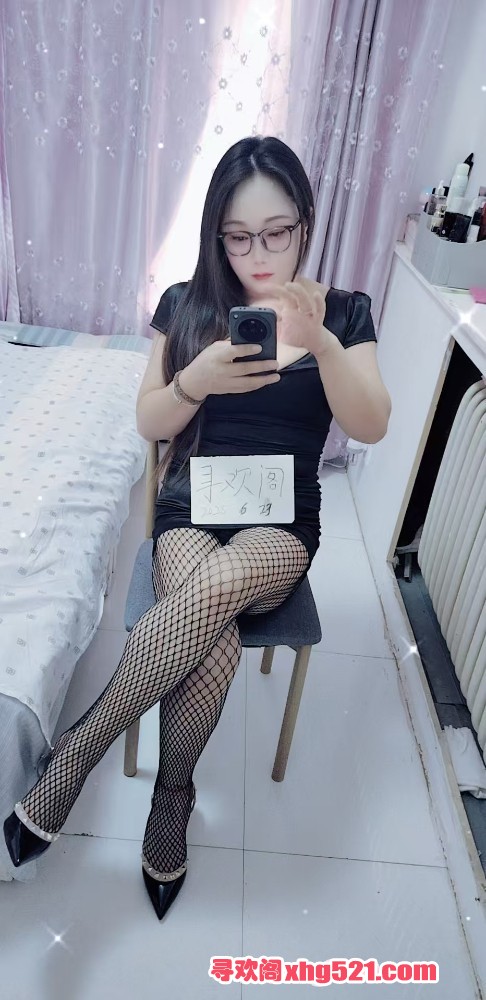 001902e8awzhqt5wr2y5j5.jpg