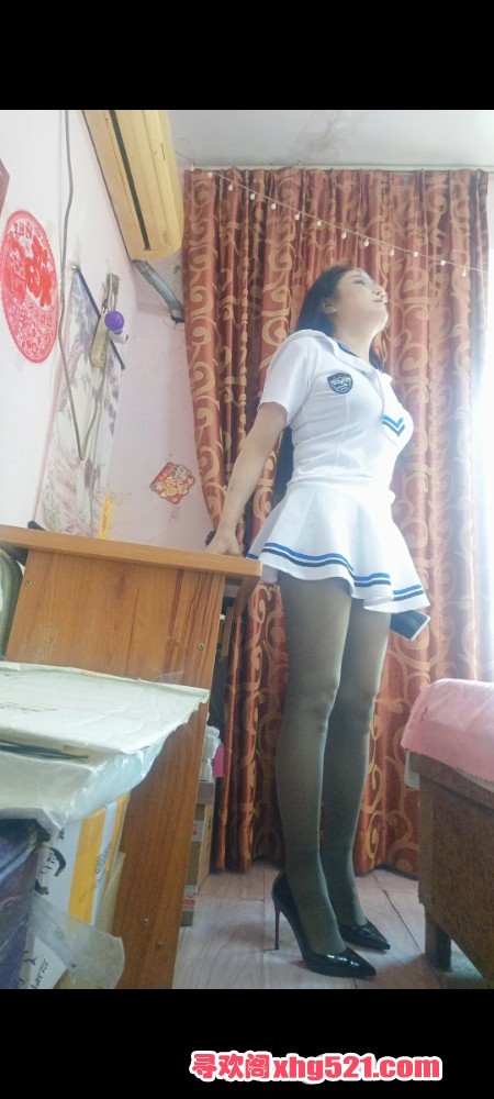 233415aozclowuuch04ncn.jpg
