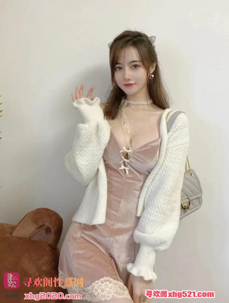 131755ffb4bn66akwax457.jpg