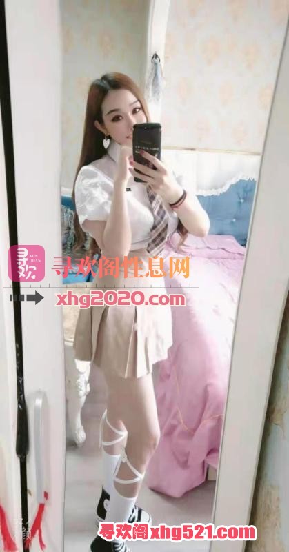 015237w0ieiq03m00z822n.jpg