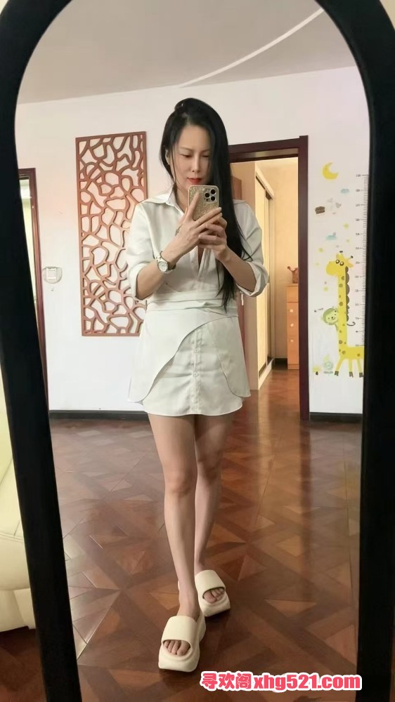085927b83y8ks73xdq73f8.jpg
