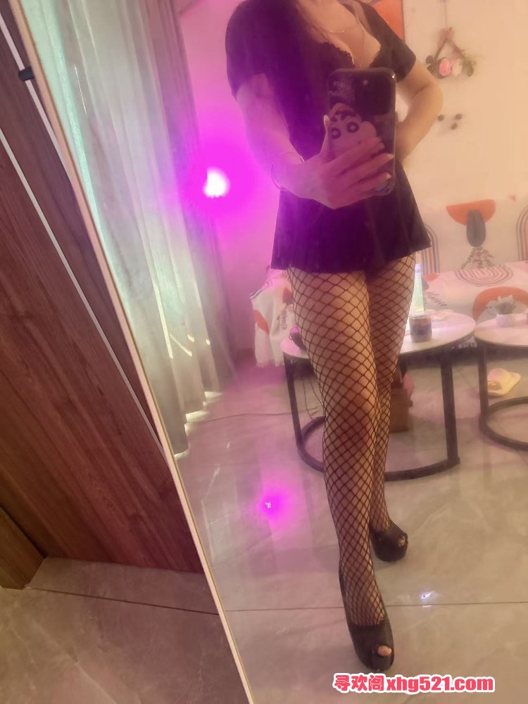 132634hzx5on7qwys98mom.jpg