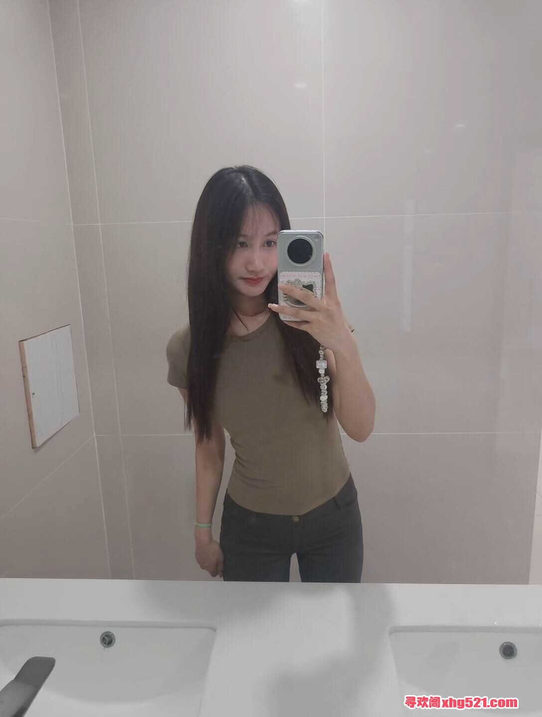1000146600.jpg